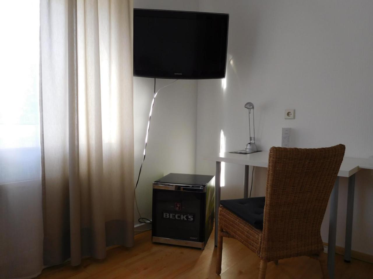 Arkadia Hotel Burgwedel  Ngoại thất bức ảnh